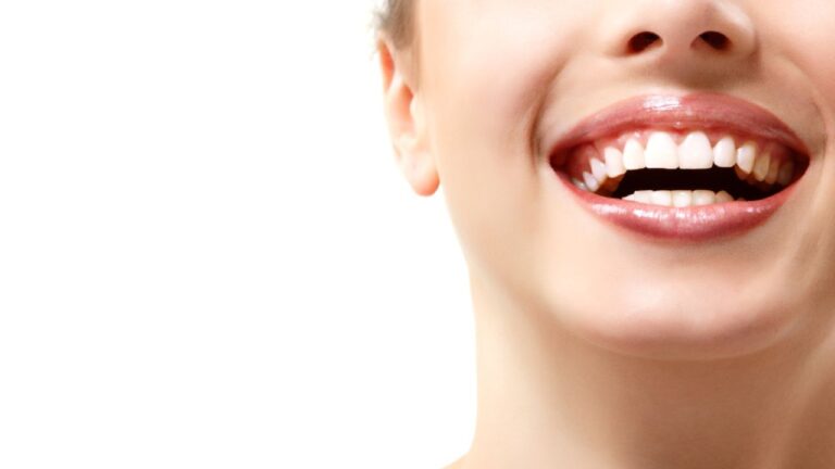 Arcada dentária: conheça os dentes e como cuidar deles!