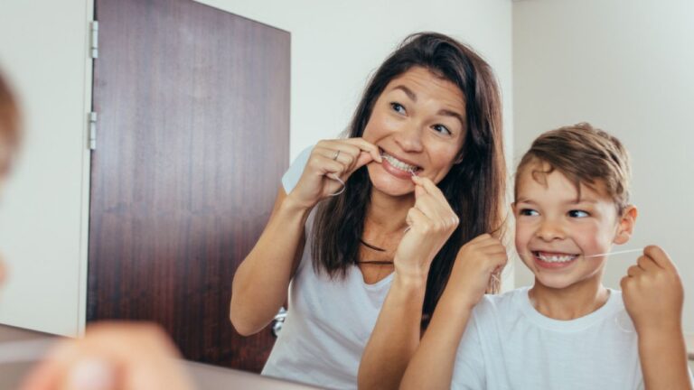 Como usar fio dental? Confira a maneira correta de usá-lo