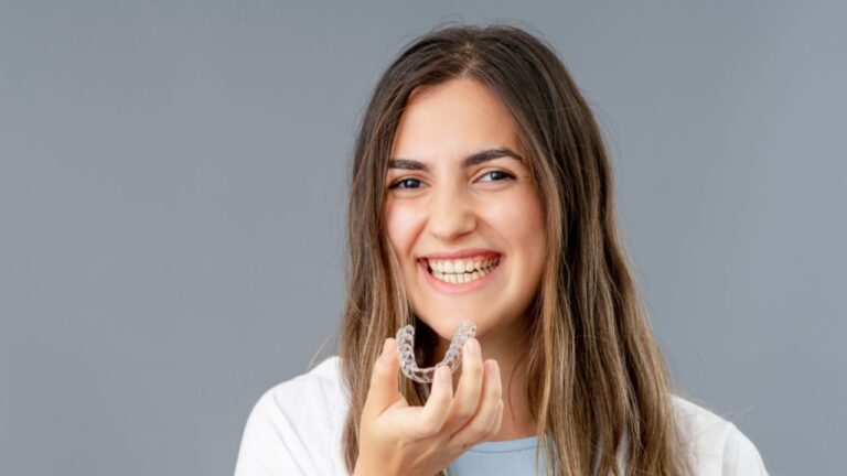 Invisalign funciona? Conheça os benefícios do aparelho!
