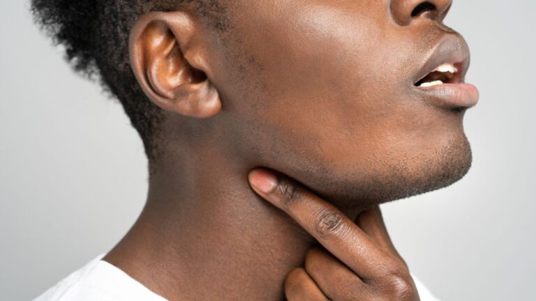 Garganta irritada: confira 5 possíveis causas e o que fazer!
